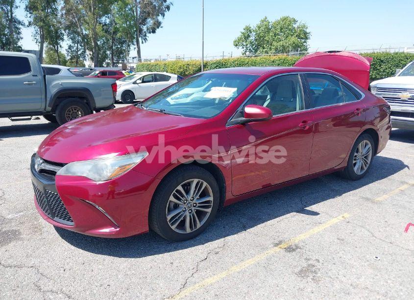 Photo 2 of 2016 Toyota Camry SE (VIN 4T1BF1FK6GU566944)