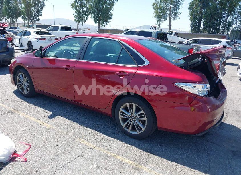 Photo 3 of 2016 Toyota Camry SE (VIN 4T1BF1FK6GU566944)