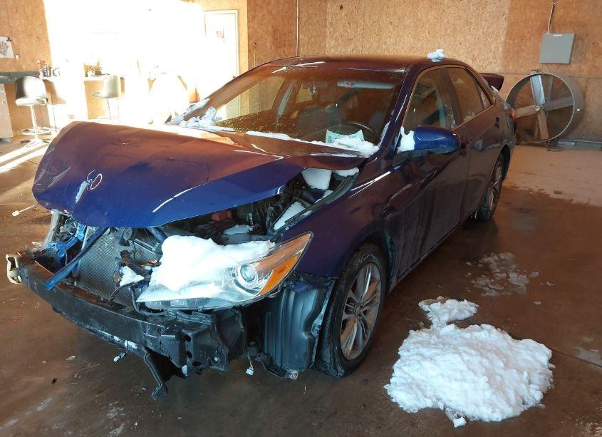 Photo 2 of 2016 Toyota Camry SE (VIN 4T1BF1FK6GU571612)