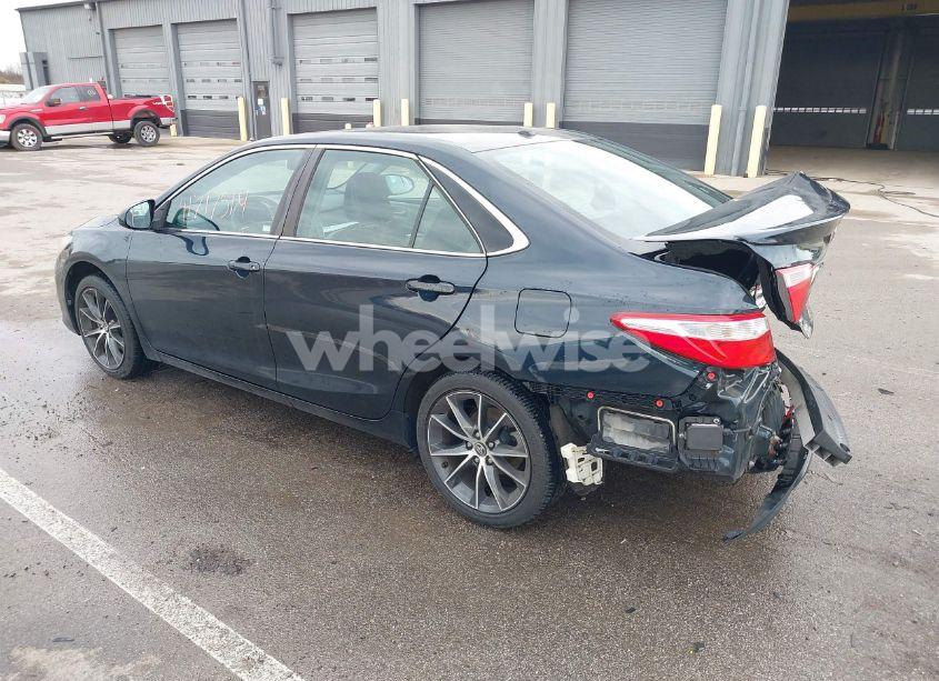 Photo 3 of 2016 Toyota Camry XSE (VIN 4T1BF1FK6GU574347)