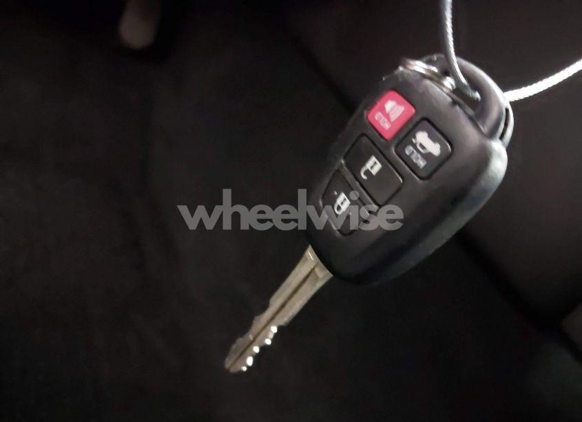 Photo 11 of 2016 Toyota Camry SE (VIN 4T1BF1FK6GU586725)