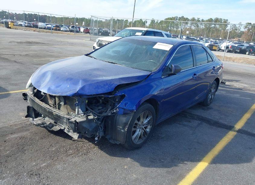 Photo 2 of 2016 Toyota Camry SE (VIN 4T1BF1FK6GU586837)