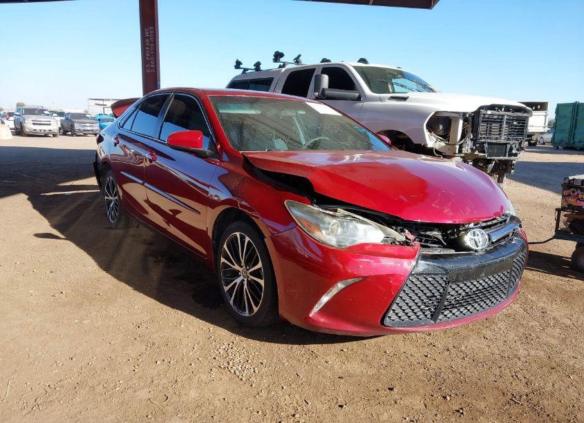 2016 Toyota Camry SE (VIN 4T1BF1FK6GU594369) main photo