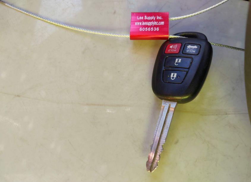 Photo 11 of 2016 Toyota Camry SE (VIN 4T1BF1FK6GU594369)