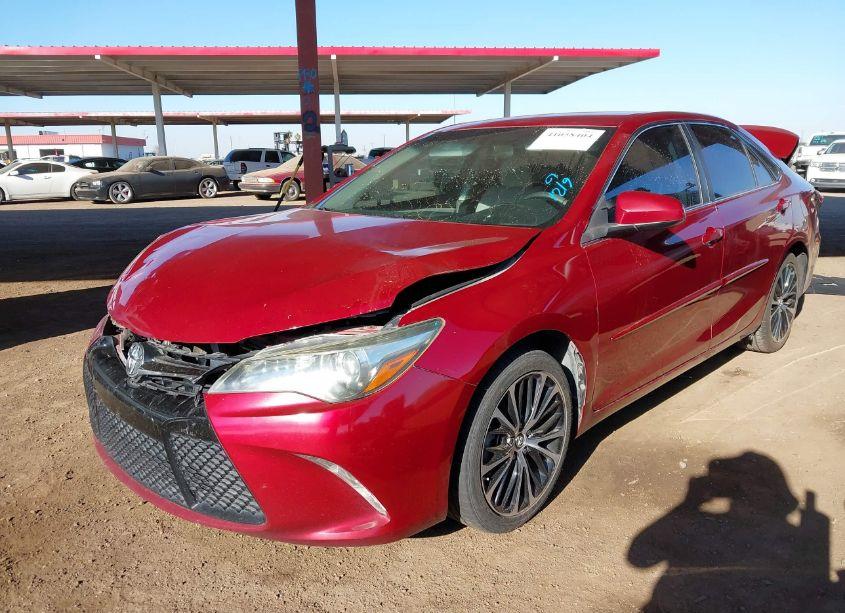 Photo 2 of 2016 Toyota Camry SE (VIN 4T1BF1FK6GU594369)