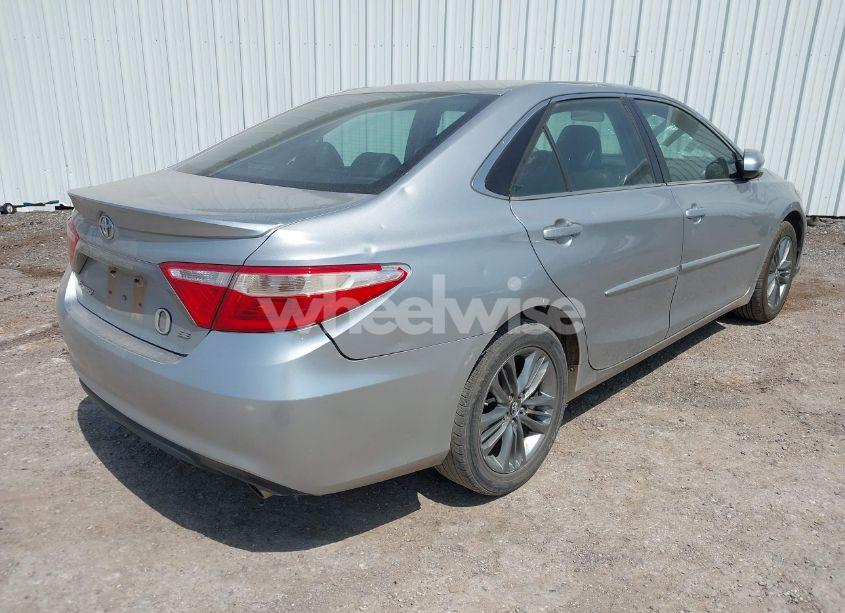 Photo 4 of 2016 Toyota Camry LE/SE/XLE/XSE (VIN 4T1BF1FK6GU606102)