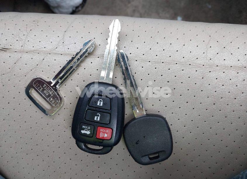 Photo 11 of 2016 Toyota Camry SE (VIN 4T1BF1FK6GU606679)