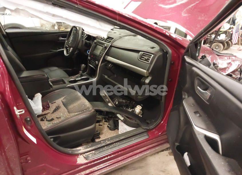 Photo 5 of 2016 Toyota Camry SE (VIN 4T1BF1FK6GU606679)