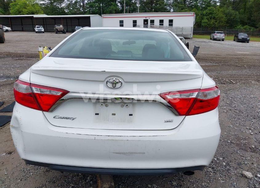 Photo 16 of 2016 Toyota Camry SE (VIN 4T1BF1FK6GU613079)