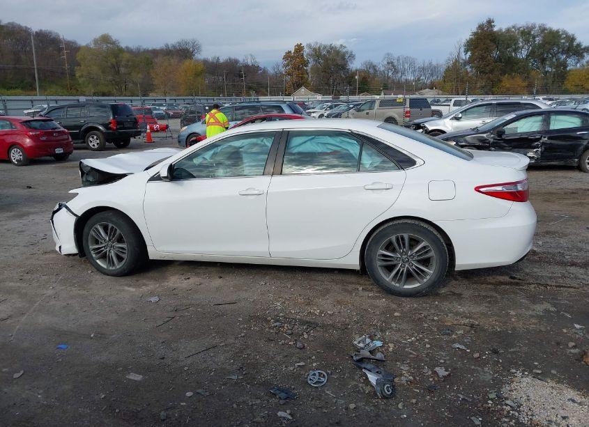Photo 14 of 2017 Toyota Camry LE/SE/XLE/XSE (VIN 4T1BF1FK6H4685045)