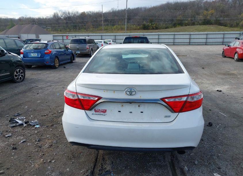 Photo 16 of 2017 Toyota Camry LE/SE/XLE/XSE (VIN 4T1BF1FK6H4685045)