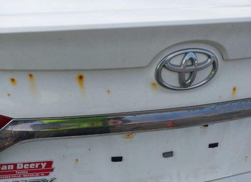 Photo 6 of 2017 Toyota Camry LE/SE/XLE/XSE (VIN 4T1BF1FK6H4685045)