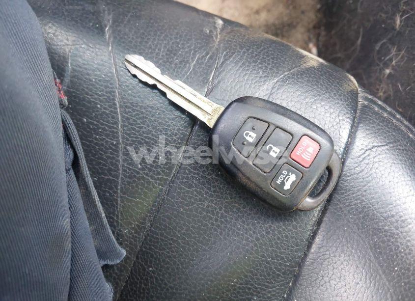 Photo 11 of 2017 Toyota Camry SE (VIN 4T1BF1FK6HU268539)