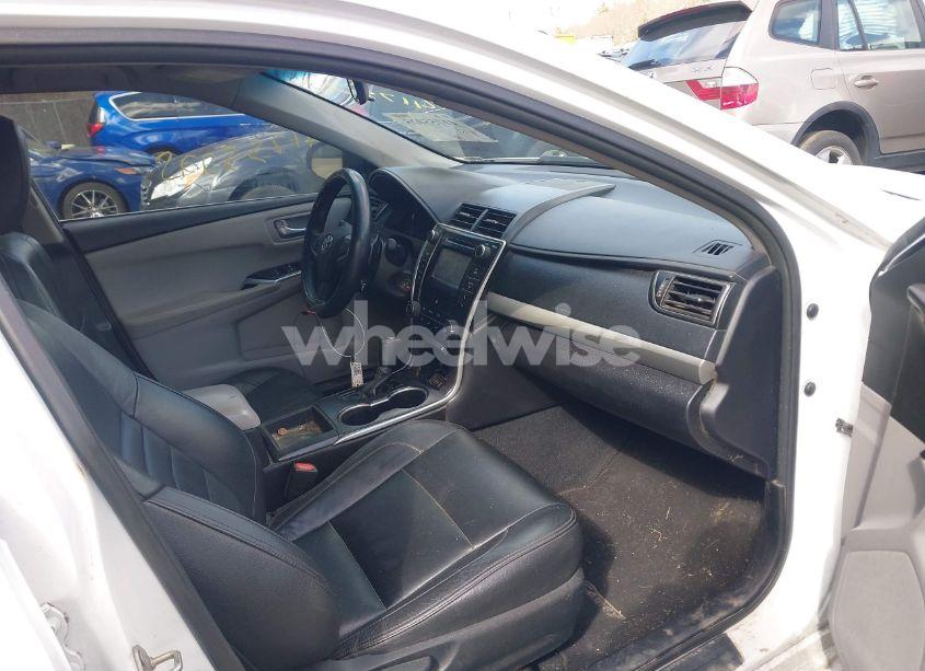 Photo 5 of 2017 Toyota Camry SE (VIN 4T1BF1FK6HU268539)