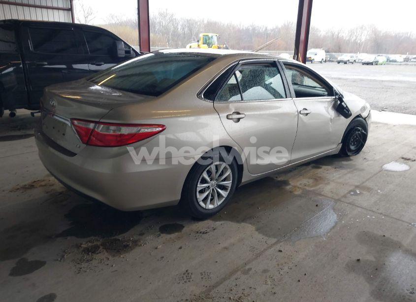 Photo 4 of 2017 Toyota Camry LE (VIN 4T1BF1FK6HU285082)