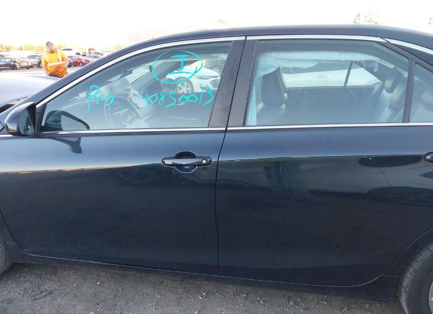 Photo 14 of 2017 Toyota Camry XLE (VIN 4T1BF1FK6HU300616)