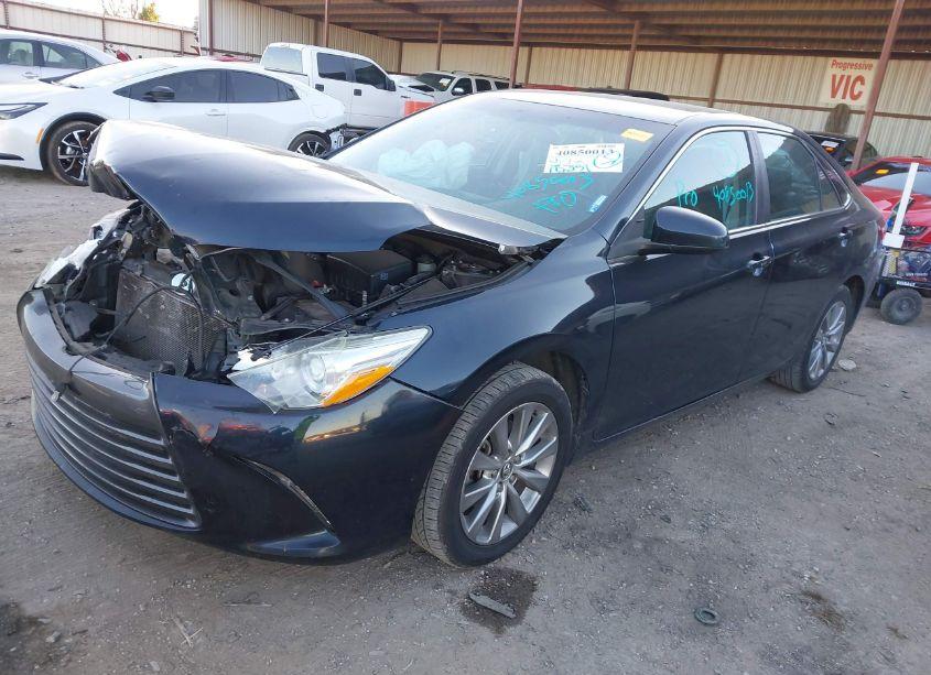 Photo 2 of 2017 Toyota Camry XLE (VIN 4T1BF1FK6HU300616)