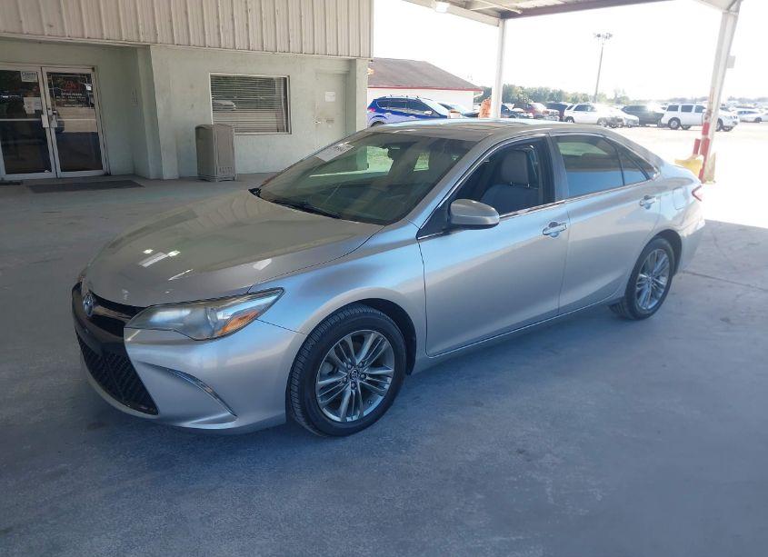 Photo 2 of 2017 Toyota Camry SE (VIN 4T1BF1FK6HU302298)