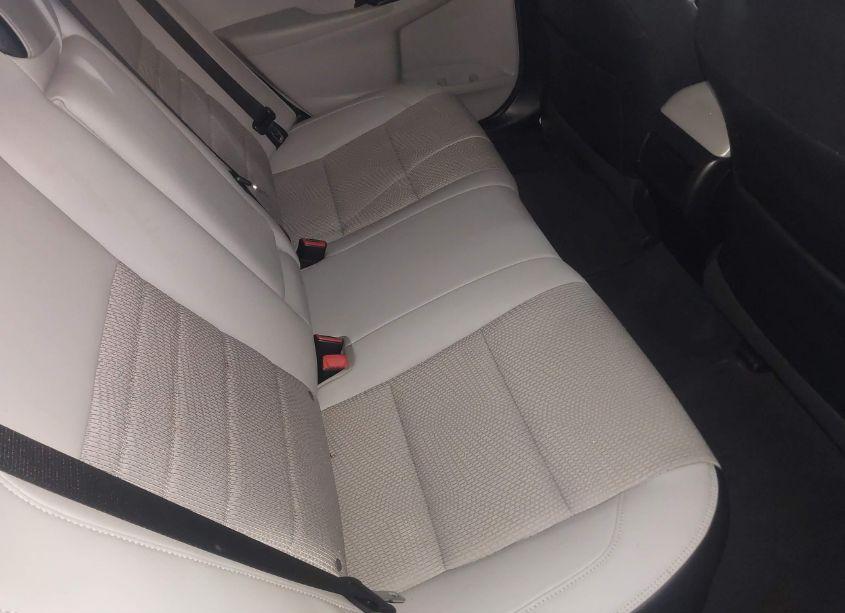 Photo 8 of 2017 Toyota Camry SE (VIN 4T1BF1FK6HU302298)