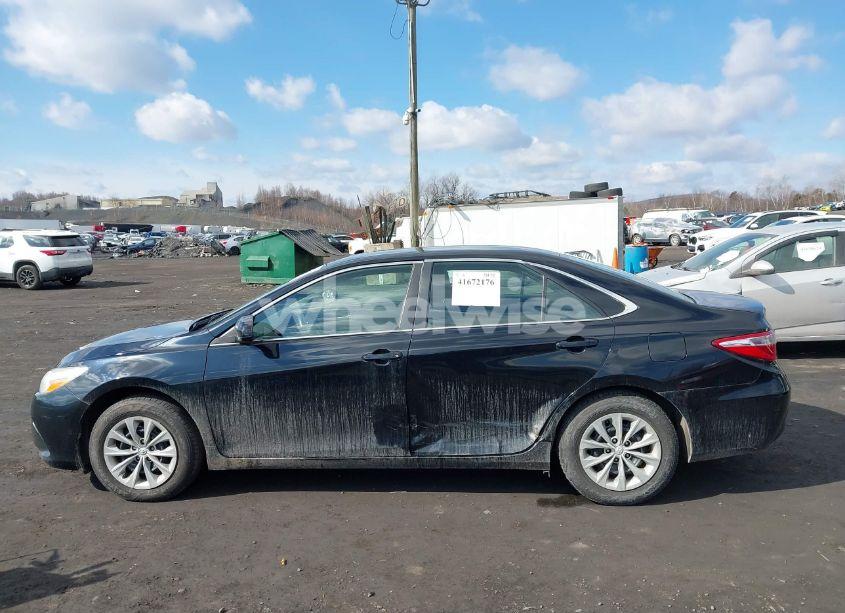 Photo 14 of 2017 Toyota Camry LE (VIN 4T1BF1FK6HU302821)