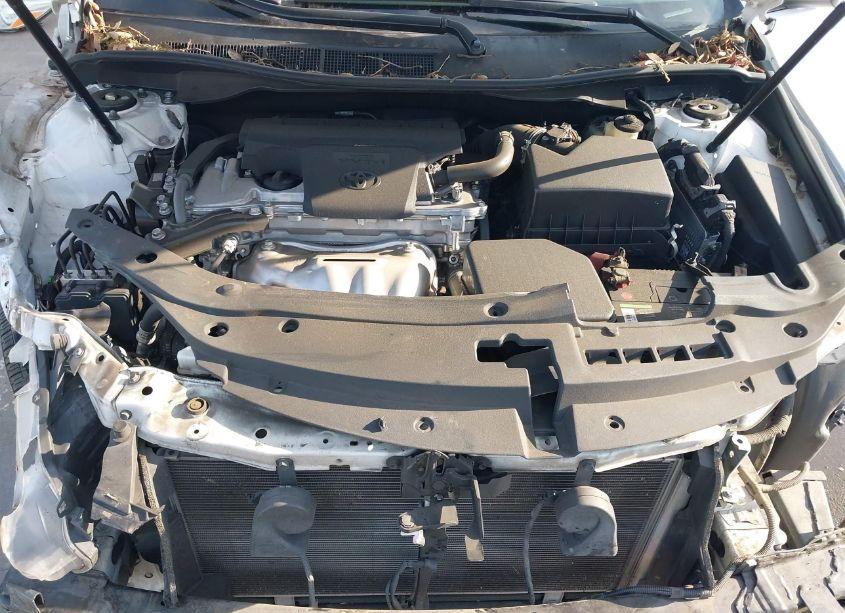 Photo 10 of 2017 Toyota Camry LE (VIN 4T1BF1FK6HU303791)