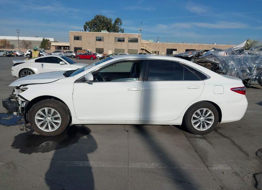 Photo 15 of 2017 Toyota Camry LE (VIN 4T1BF1FK6HU303791)