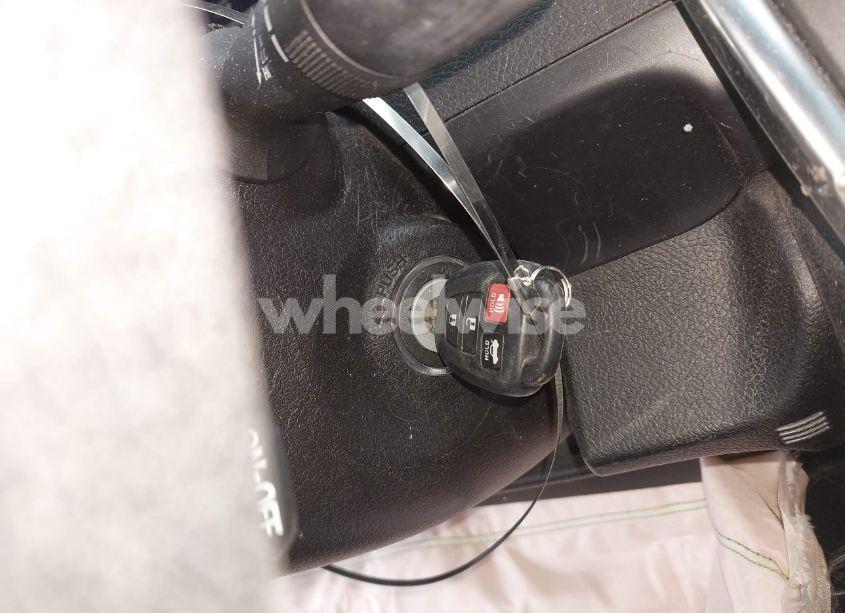 Photo 11 of 2017 Toyota Camry LE (VIN 4T1BF1FK6HU306819)