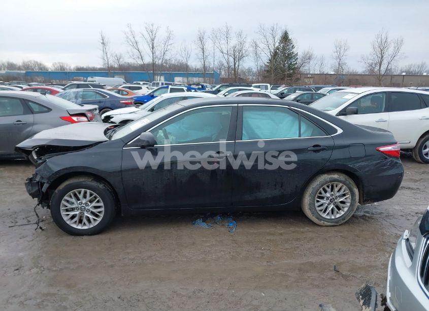 Photo 15 of 2017 Toyota Camry LE (VIN 4T1BF1FK6HU306819)