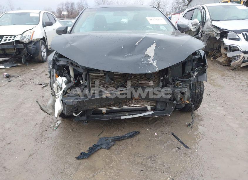 Photo 6 of 2017 Toyota Camry LE (VIN 4T1BF1FK6HU306819)