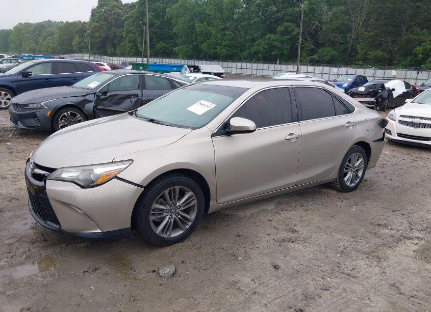 Photo 2 of 2017 Toyota Camry SE (VIN 4T1BF1FK6HU317948)