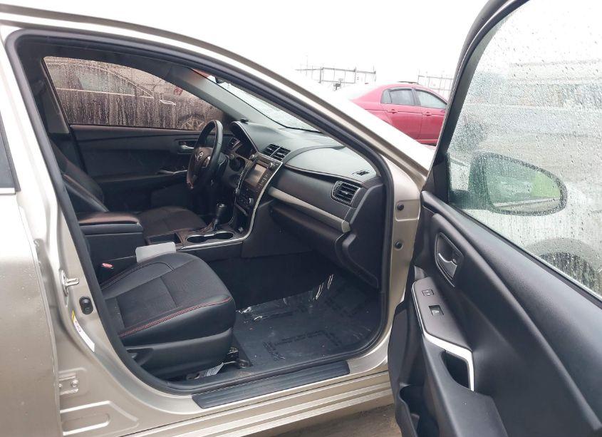 Photo 5 of 2017 Toyota Camry SE (VIN 4T1BF1FK6HU317948)