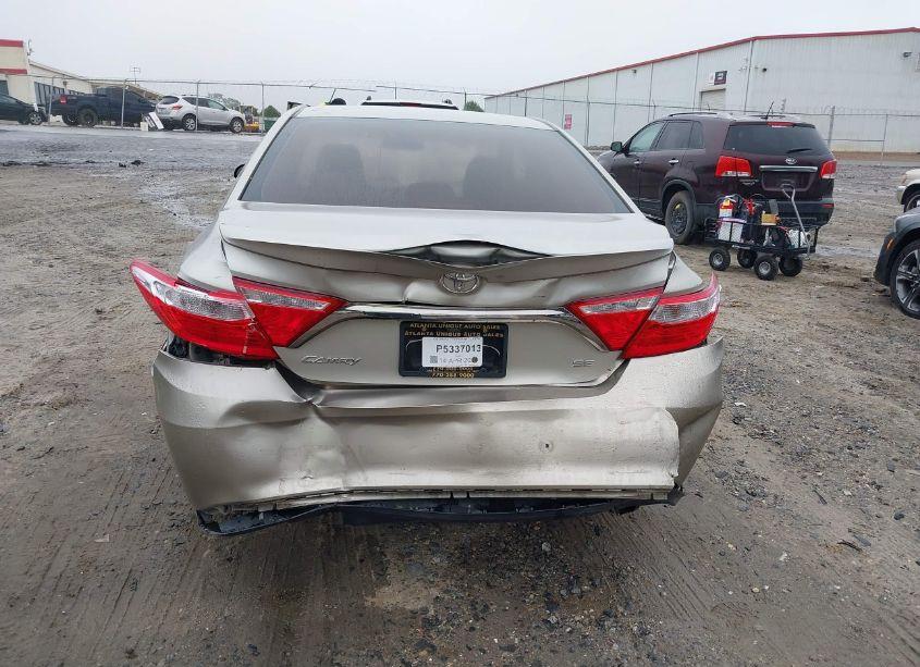 Photo 6 of 2017 Toyota Camry SE (VIN 4T1BF1FK6HU317948)