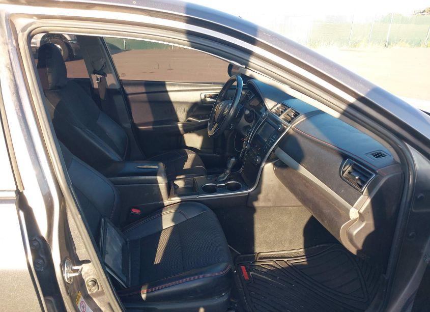 Photo 5 of 2017 Toyota Camry SE (VIN 4T1BF1FK6HU330148)