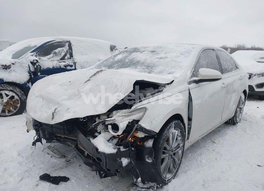 Photo 2 of 2017 Toyota Camry SE (VIN 4T1BF1FK6HU339741)