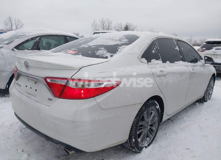 Photo 4 of 2017 Toyota Camry SE (VIN 4T1BF1FK6HU339741)