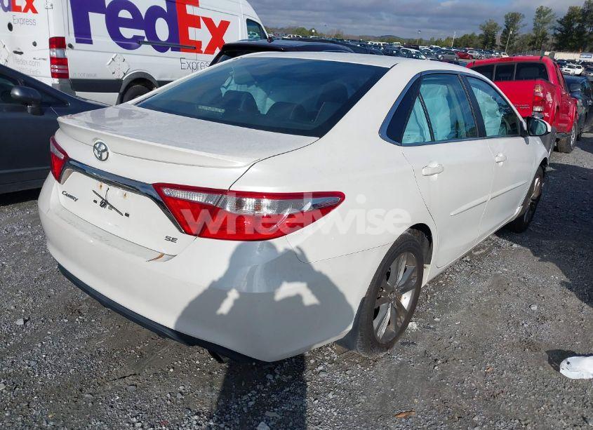 Photo 4 of 2017 Toyota Camry SE (VIN 4T1BF1FK6HU339920)