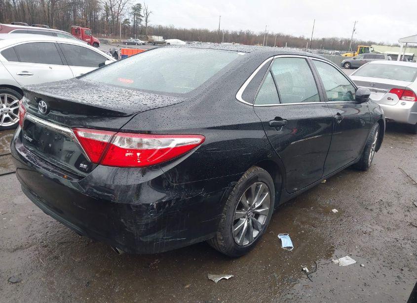 Photo 4 of 2017 Toyota Camry SE (VIN 4T1BF1FK6HU340565)