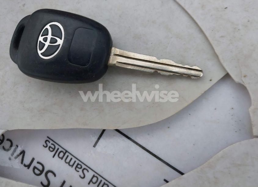 Photo 11 of 2017 Toyota Camry LE (VIN 4T1BF1FK6HU343501)