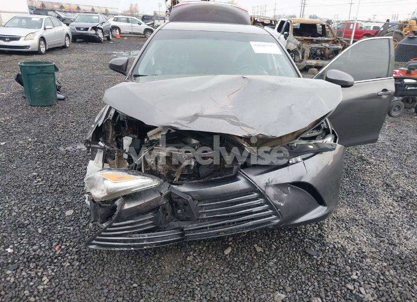 Photo 6 of 2017 Toyota Camry LE (VIN 4T1BF1FK6HU343501)