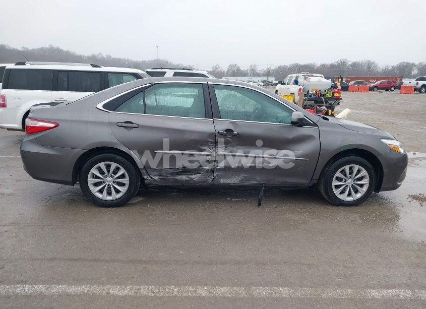 Photo 13 of 2017 Toyota Camry LE (VIN 4T1BF1FK6HU350531)