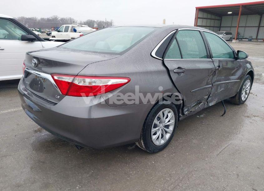 Photo 4 of 2017 Toyota Camry LE (VIN 4T1BF1FK6HU350531)