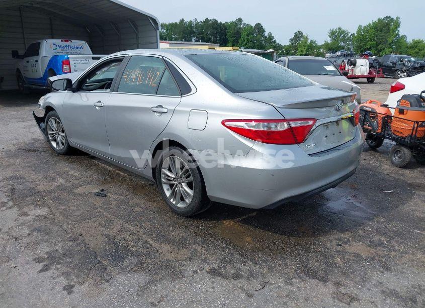 Photo 3 of 2017 Toyota Camry LE/XLE/SE/XSE (VIN 4T1BF1FK6HU351016)