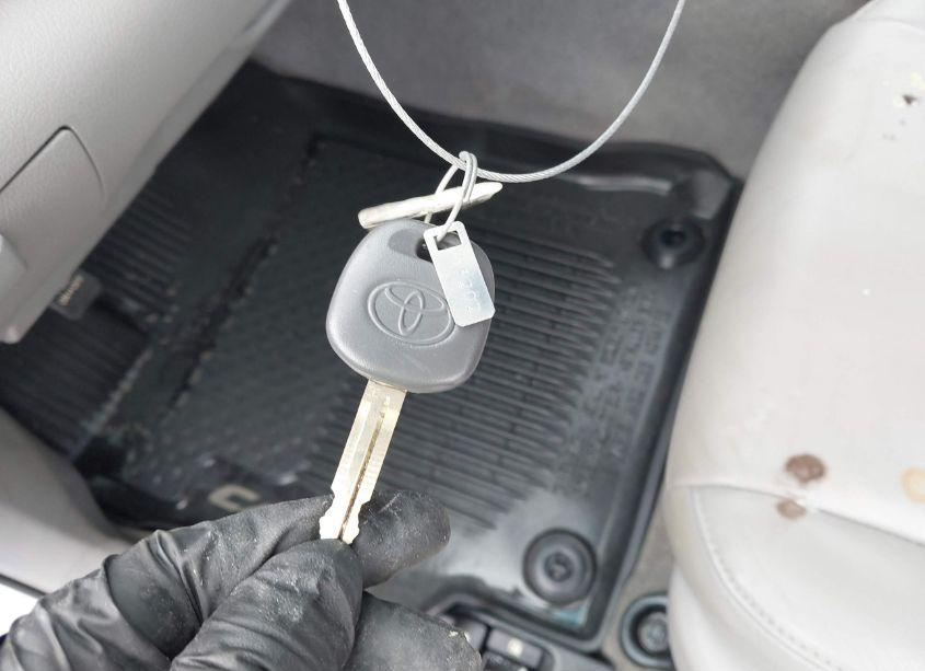 Photo 11 of 2017 Toyota Camry LE (VIN 4T1BF1FK6HU355762)