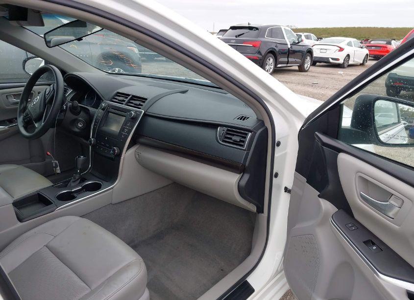 Photo 5 of 2017 Toyota Camry LE (VIN 4T1BF1FK6HU355762)