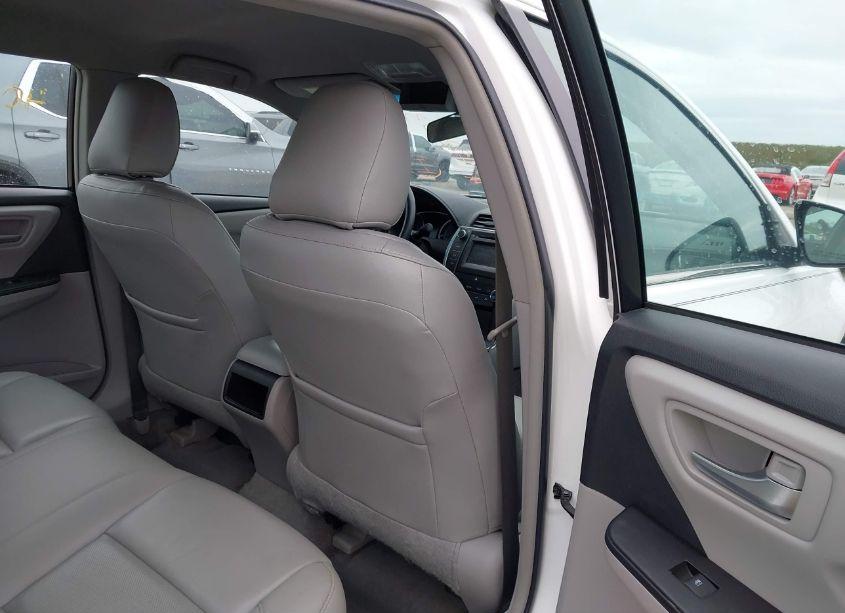 Photo 8 of 2017 Toyota Camry LE (VIN 4T1BF1FK6HU355762)