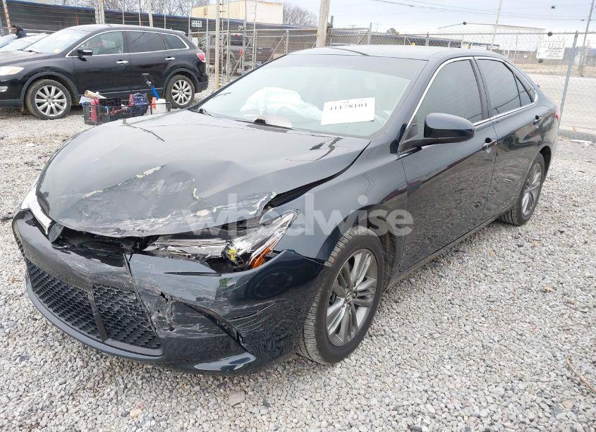 Photo 2 of 2017 Toyota Camry SE (VIN 4T1BF1FK6HU358984)