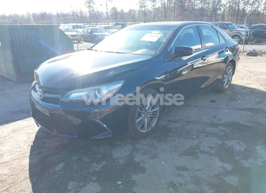 Photo 2 of 2017 Toyota Camry SE (VIN 4T1BF1FK6HU371590)