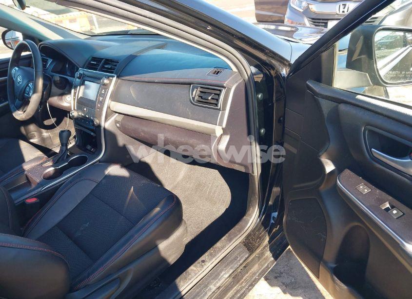 Photo 5 of 2017 Toyota Camry SE (VIN 4T1BF1FK6HU371590)