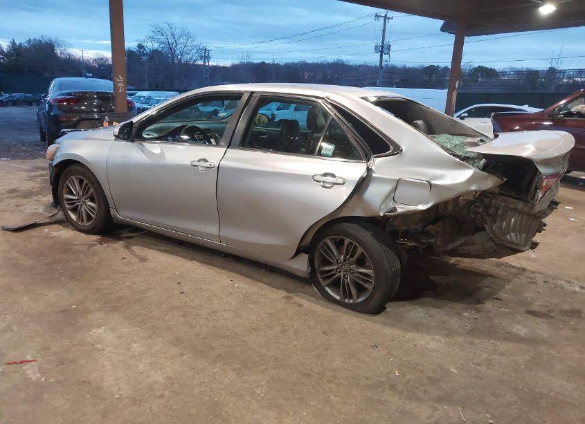 Photo 3 of 2017 Toyota Camry SE (VIN 4T1BF1FK6HU376062)