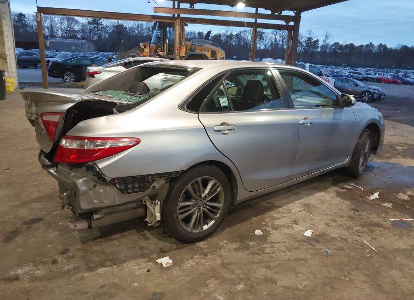 Photo 4 of 2017 Toyota Camry SE (VIN 4T1BF1FK6HU376062)